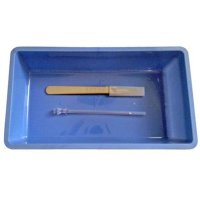 Show product details for MRI Non-Ferromagnetic Certified #11 Disposable Scalpel and 20g 9cm Needle Tray Kit